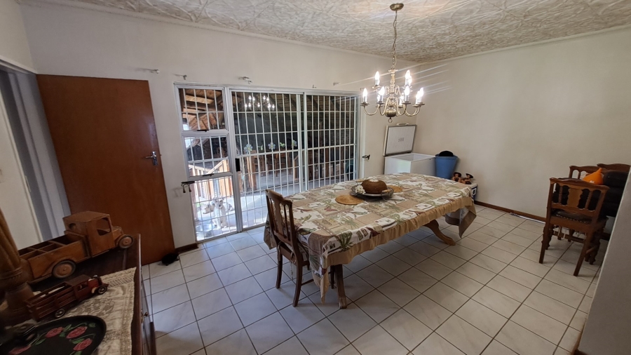 5 Bedroom Property for Sale in Fichardt Park Free State